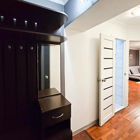 Nadezhda Apartments On The Nauryzbai Batyr 82 Ałma Ata Zewnętrze zdjęcie
